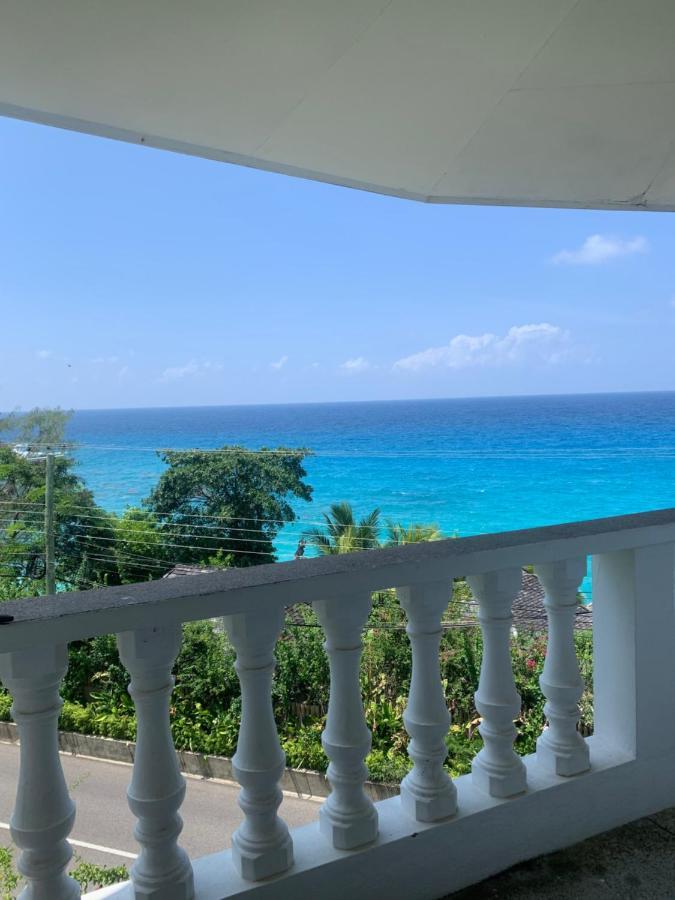 Epea Ocean View Apartment Tortoise Machabee Exterior photo